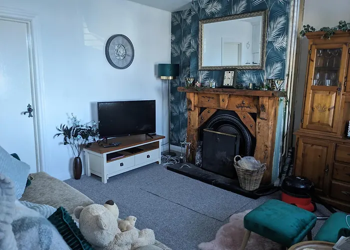 Cosy Cottage With Sea & Mountain Views Carnlough